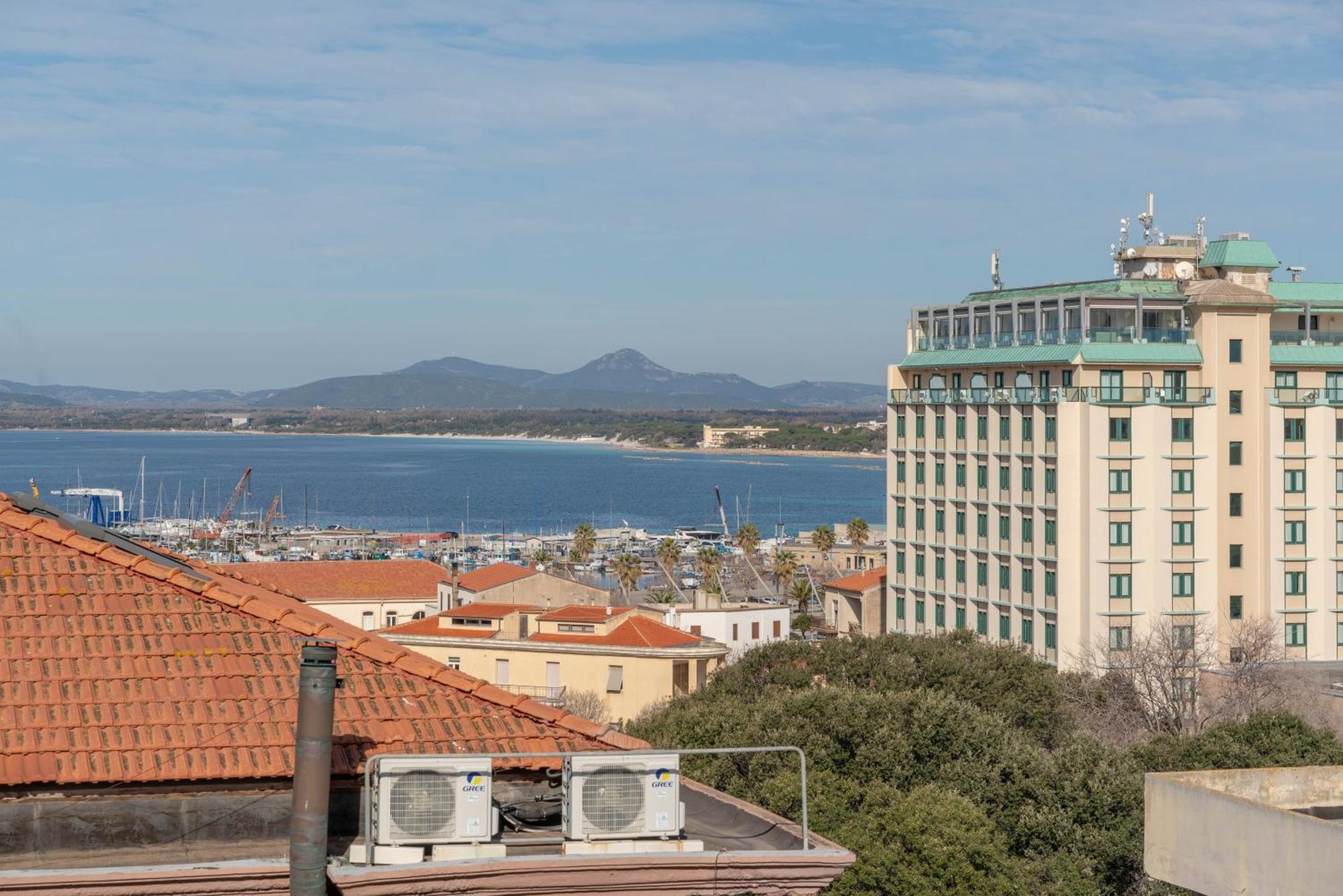 Vista Mare: Moderno Loft Al Centro Di